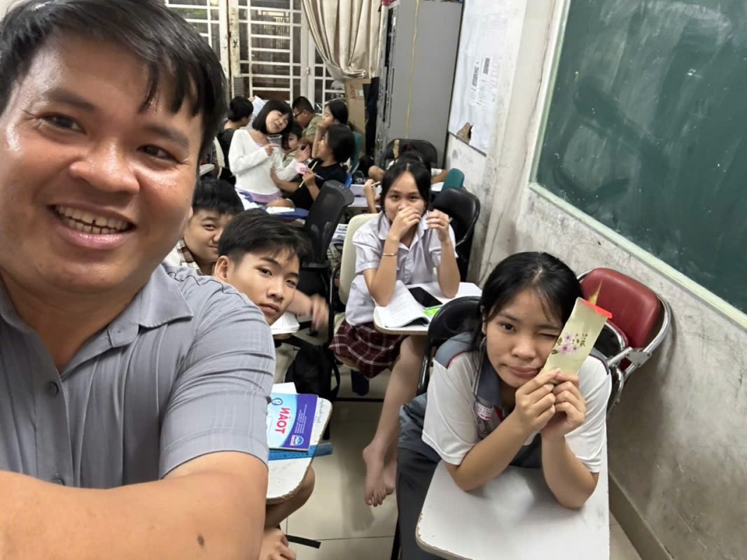 luyện thi vào lớp 10 Quận 7 tại Hồng Đấu