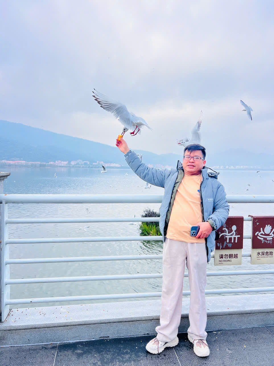 Trung tâm Bồi dưỡng Văn hóa Hồng Đấu